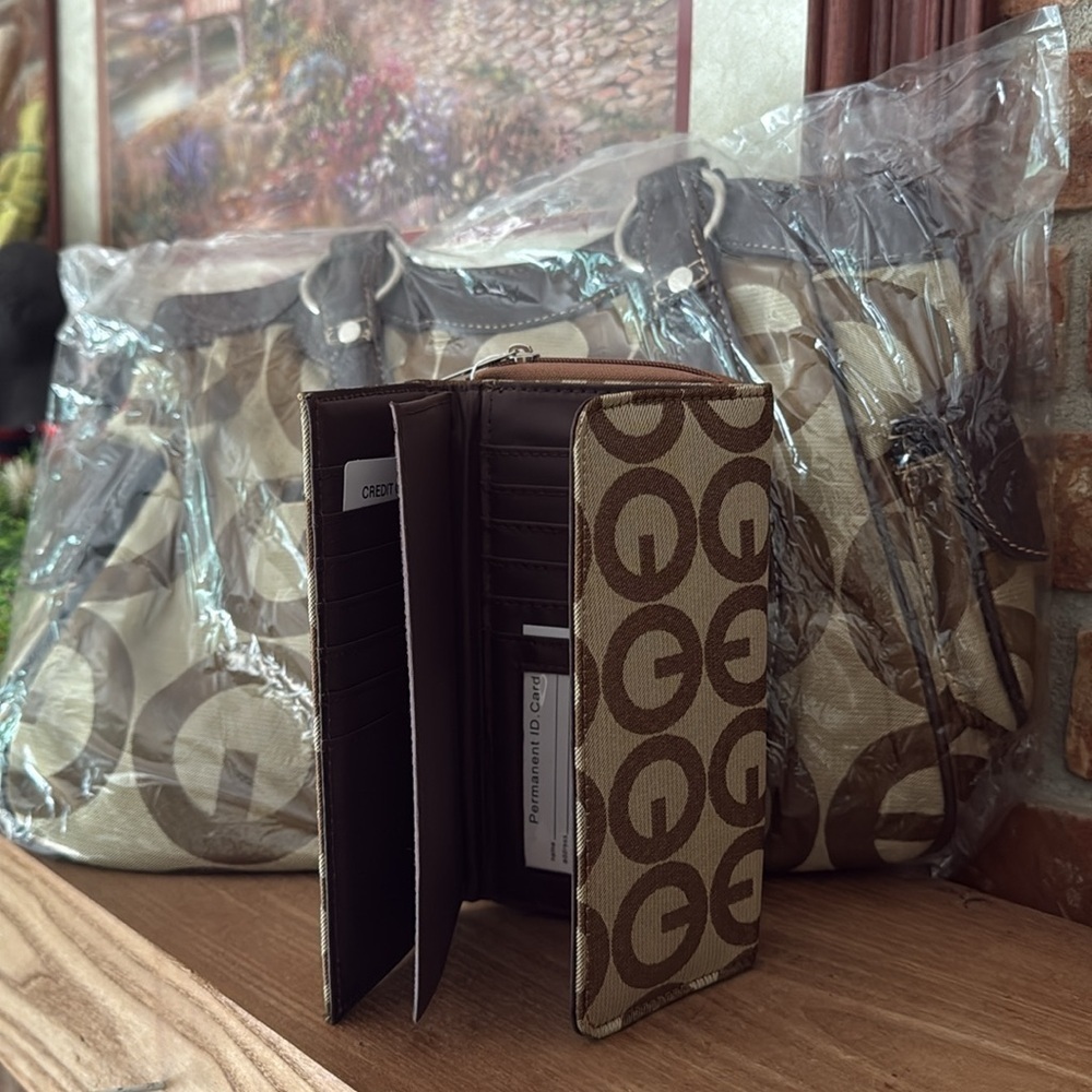 Candies Canvas Beige and Brown Tote Shoulder Bag with Wallet Matching Set NWT - Picture 10 of 10